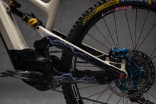 DYEDbro ochranná folie Lightning e-Bike Blue mat (3)