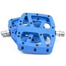 E-13 pedály Base Flat Pedal | Composite Body | 22 Pins | Blue
