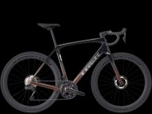 TREK silniční kolo Domane SL 7 Gen 4 Dark Star to Bronze Age Fade, vel 62