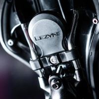 Lezyne bezpečnostní zařízení Matrix Bike Tagger Saddle pro Apple Airtag na sedlo Lezyne bezpečnostní zařízení Matrix Bike Tagger Saddle pro Apple Airtag na sedlo